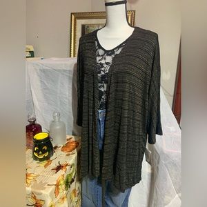 Lularoe Lindsay Black Gold Kimono Cardigan